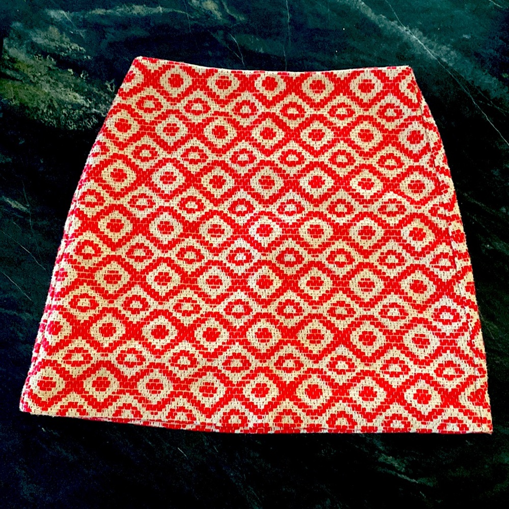 Ann Taylor LOFT Coral, White, Gold A-Line Short Skirt Size 4